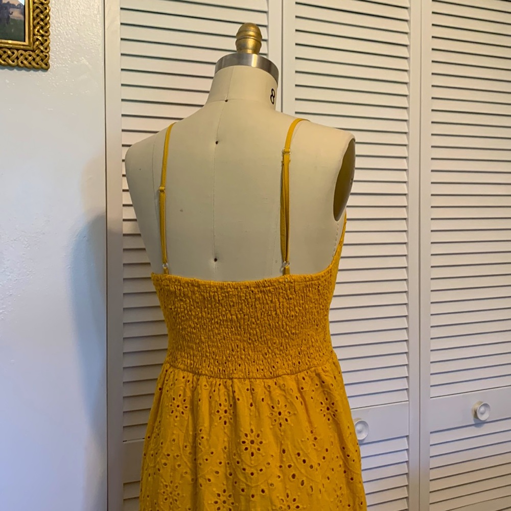 Simplee Dress - Picture 4 of 5